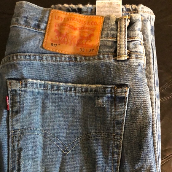 Ripped Levi’s Jeans - Picture 1 of 4